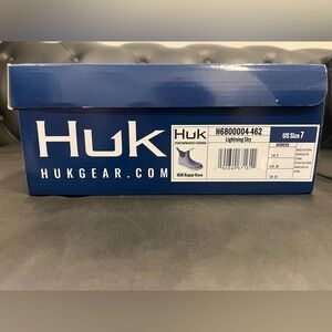Huk Lightning Sky Rogue Wave Footwear - Never worn! Brand new!